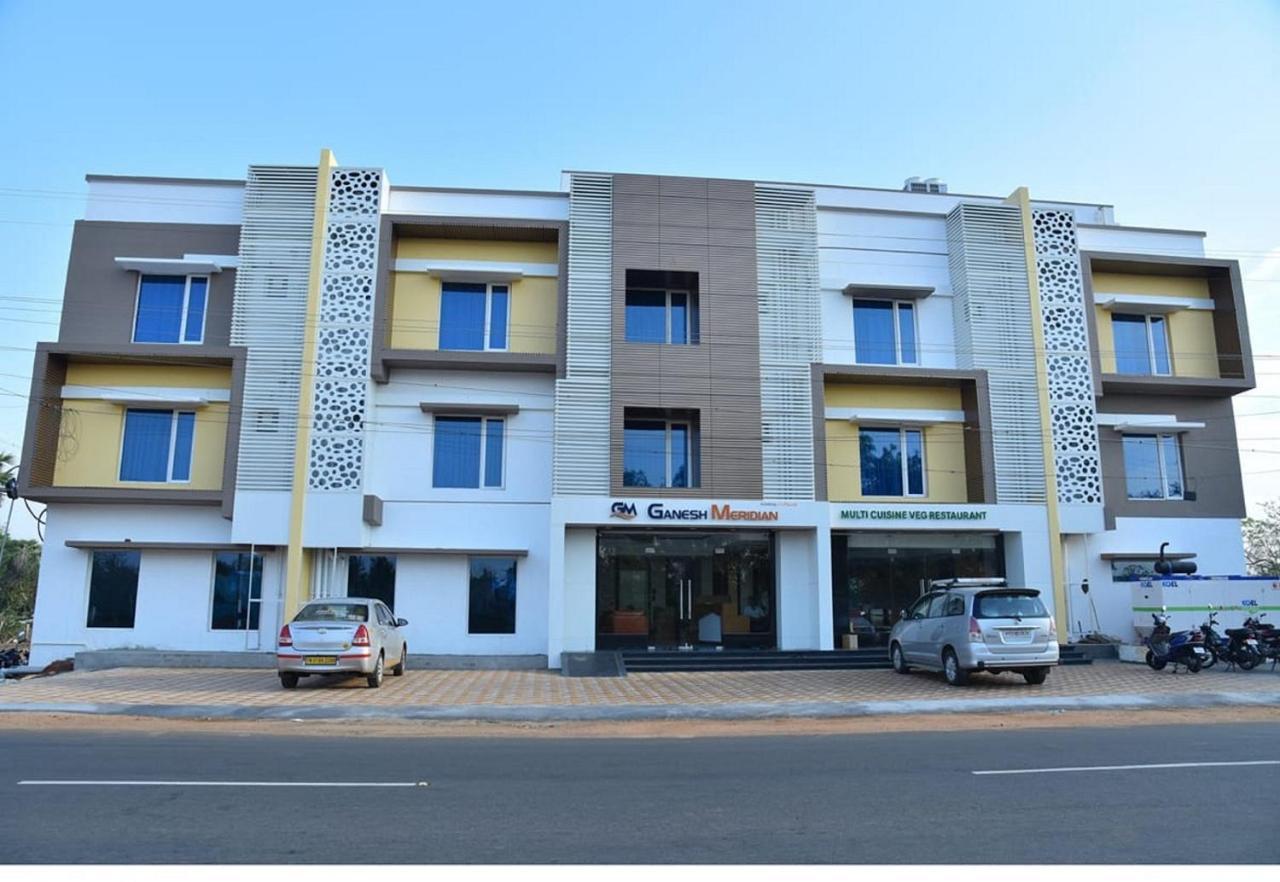 Ganesh Meridian Tiruppattur Εξωτερικό φωτογραφία
